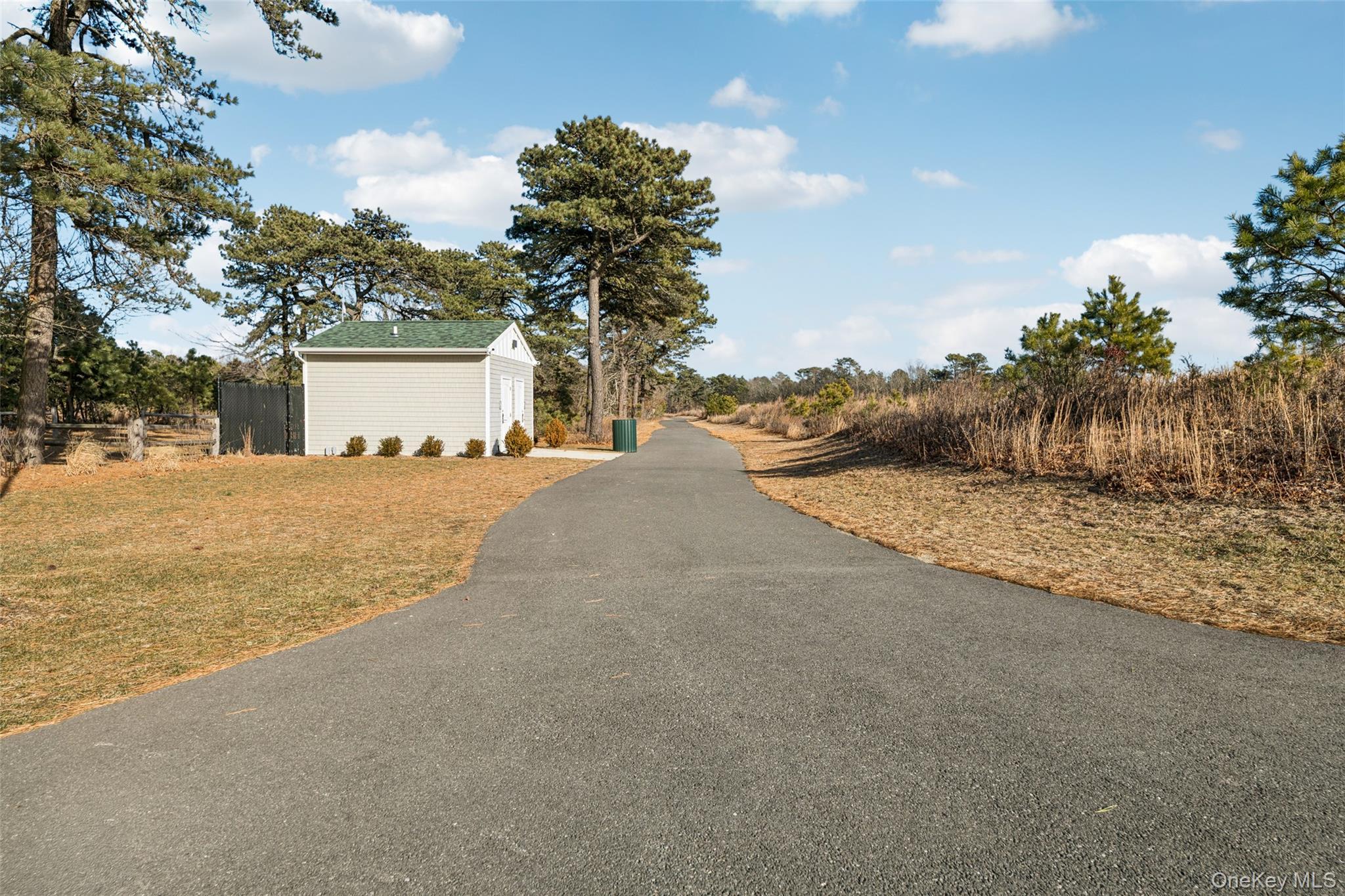 Condo Greentree  Suffolk County, NY 11967, MLS-955814-40