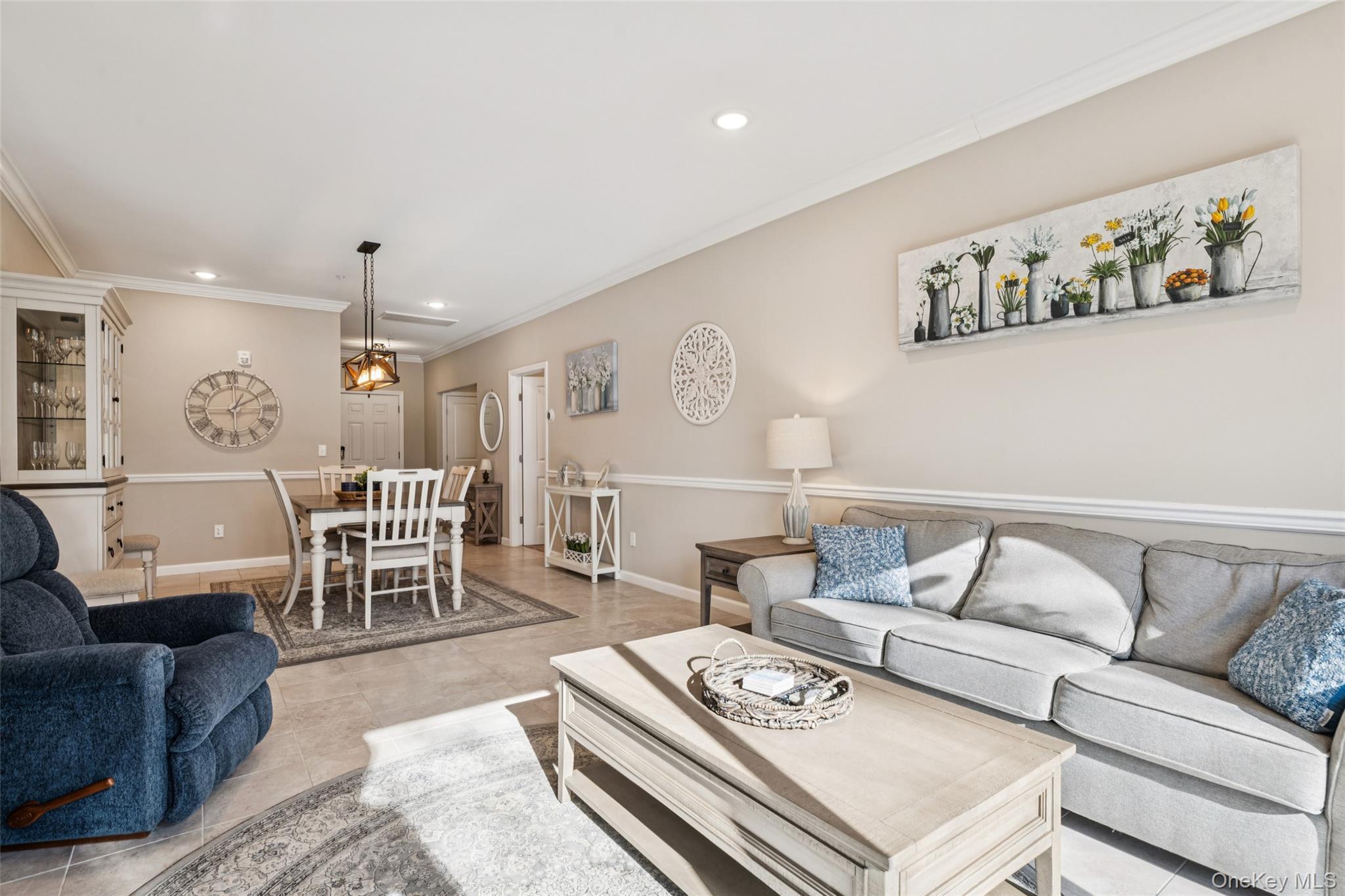 Condo Greentree  Suffolk County, NY 11967, MLS-955814-7