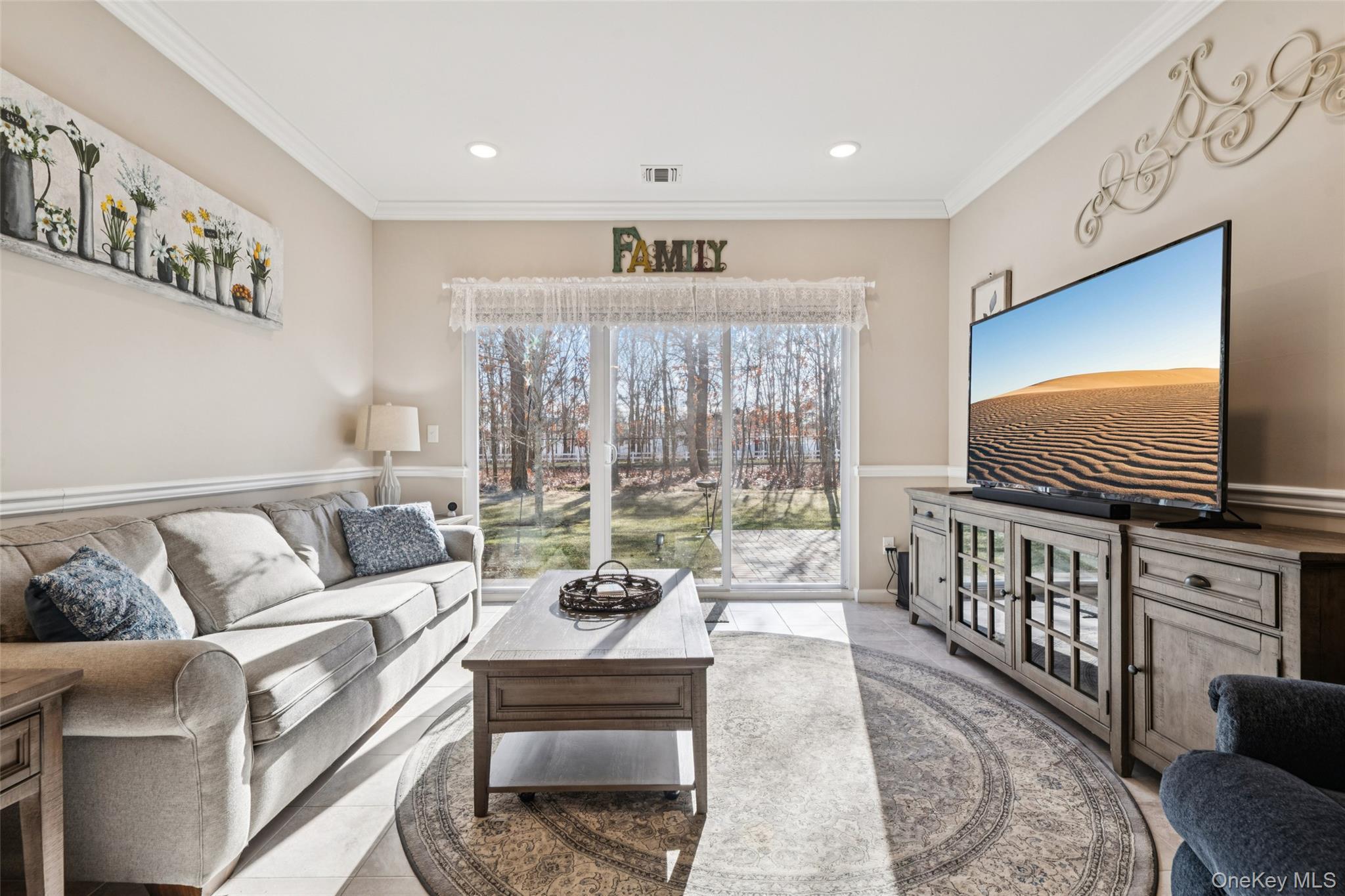 Condo Greentree  Suffolk County, NY 11967, MLS-955814-9