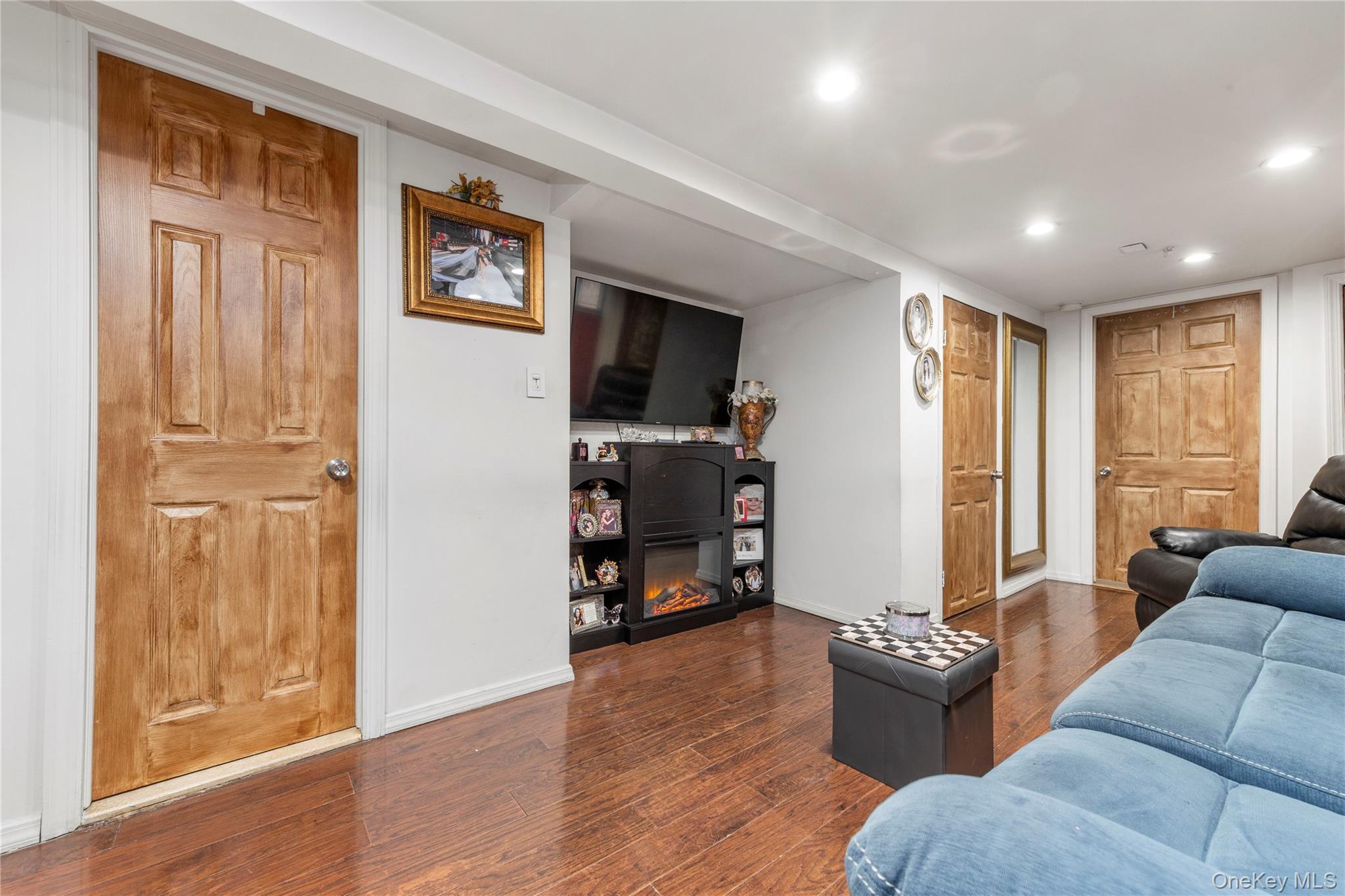 Single Family 73rd  Queens, NY 11370, MLS-955841-6