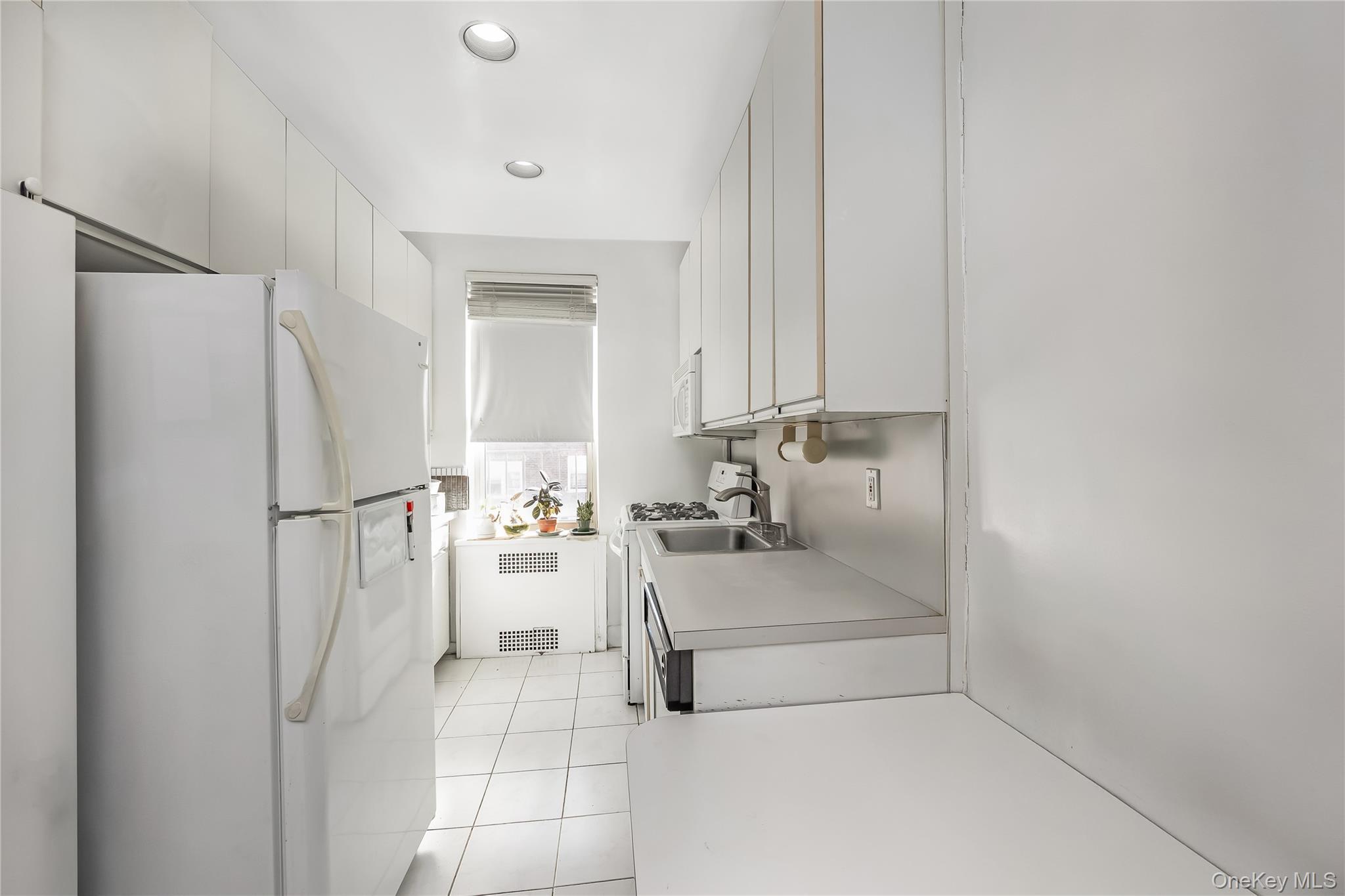 Coop 108  Queens, NY 11375, MLS-955874-6