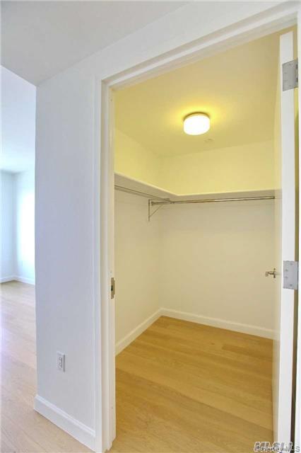 Condo 39th  Queens, NY 11354, MLS-955894-11