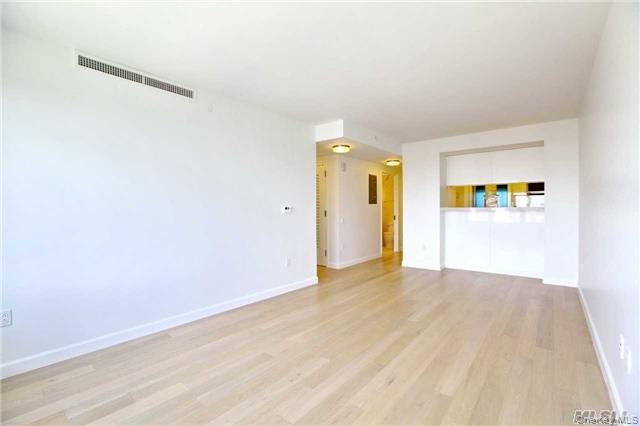 Condo 39th  Queens, NY 11354, MLS-955894-3