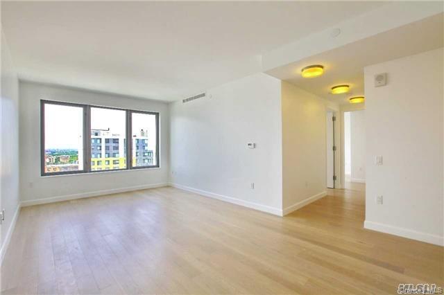 Condo 39th  Queens, NY 11354, MLS-955894-4