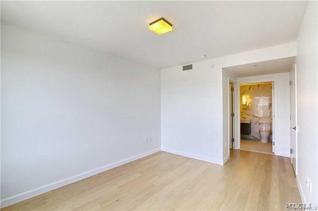 Condo 39th  Queens, NY 11354, MLS-955894-8