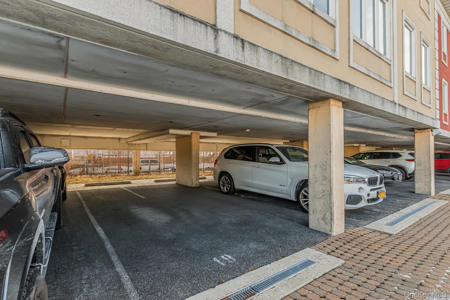 Condo Outlook  Bronx, NY 10465, MLS-955911-12