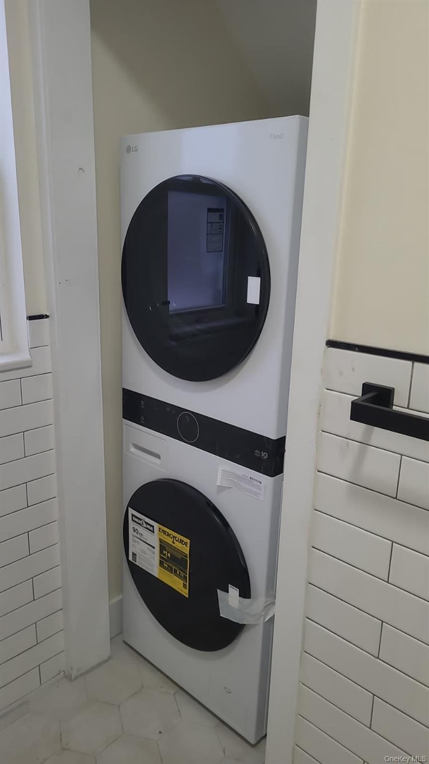 Single Family Broadway  Sullivan County, NY 12789, MLS-955935-7