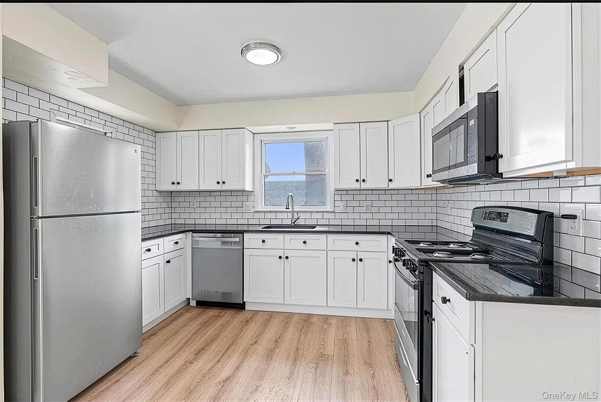 Single Family Elm  Westchester County, NY 10573, MLS-955947-3