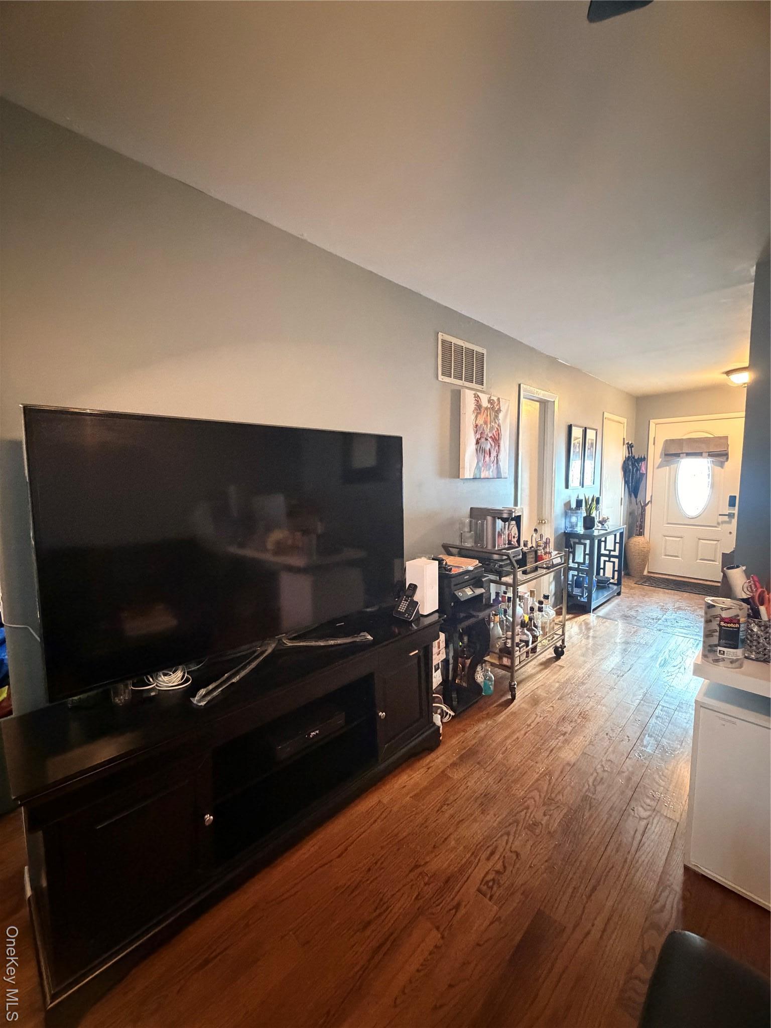 Condo Schleigel Suffolk County, NY 11701, MLS-955950-11