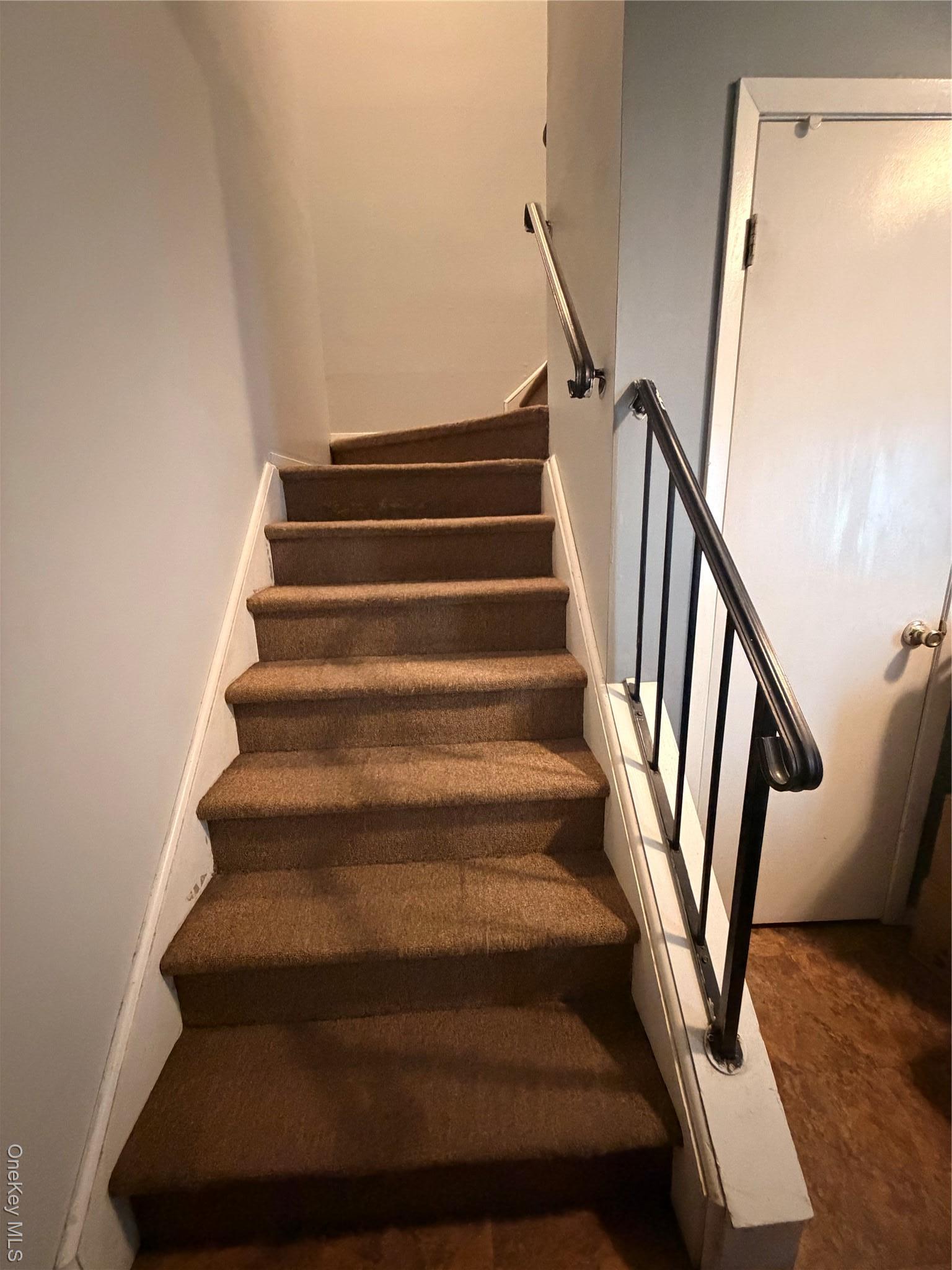 Condo Schleigel Suffolk County, NY 11701, MLS-955950-19