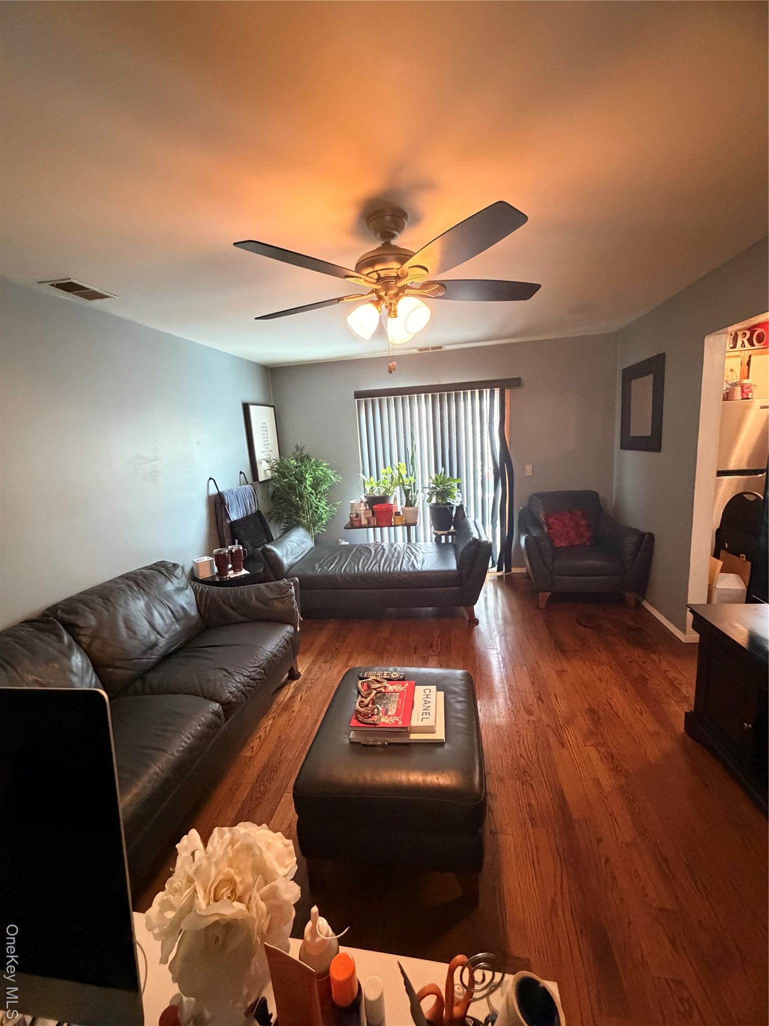 Condo Schleigel Suffolk County, NY 11701, MLS-955950-8