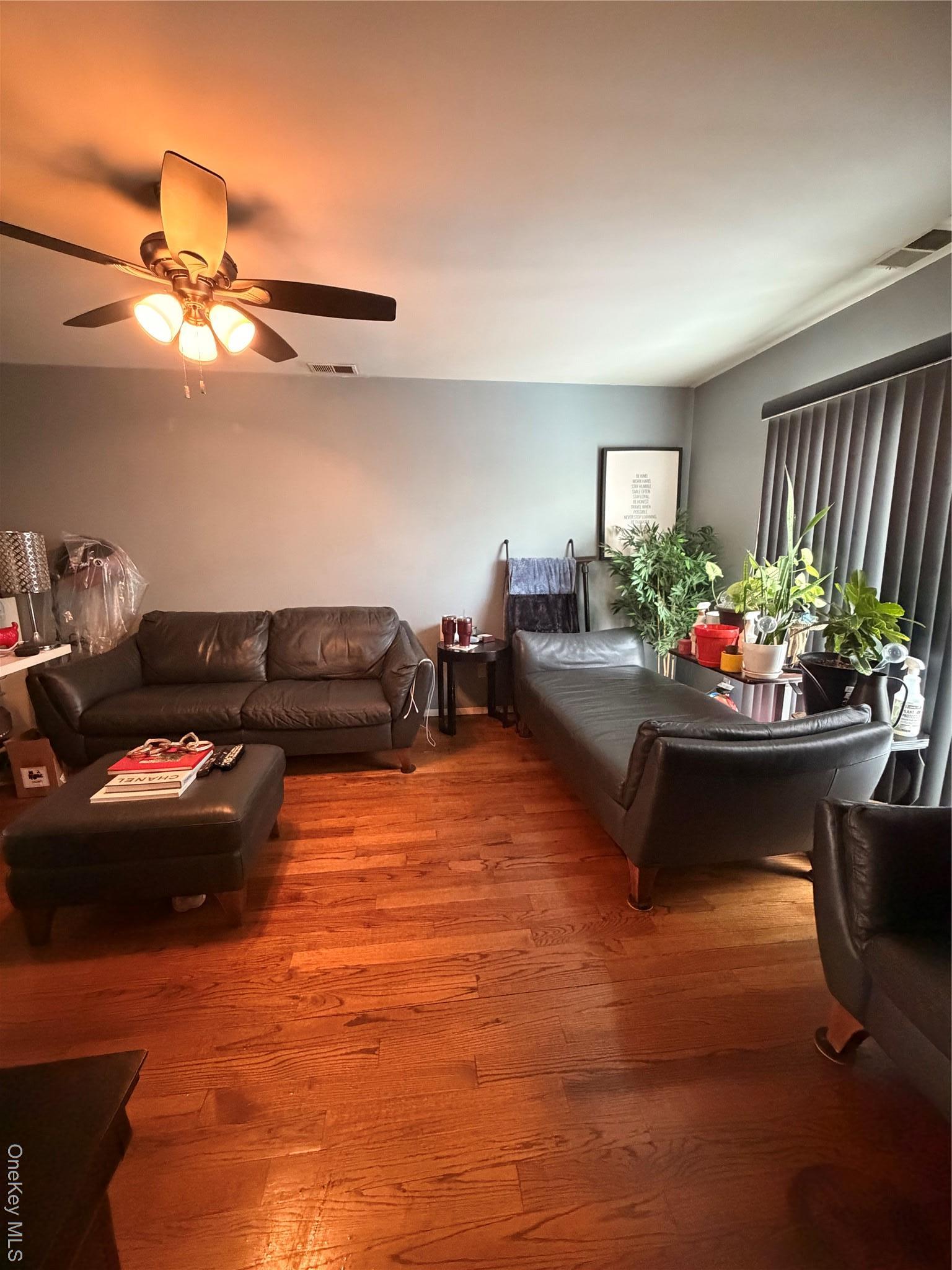 Condo Schleigel Suffolk County, NY 11701, MLS-955950-9