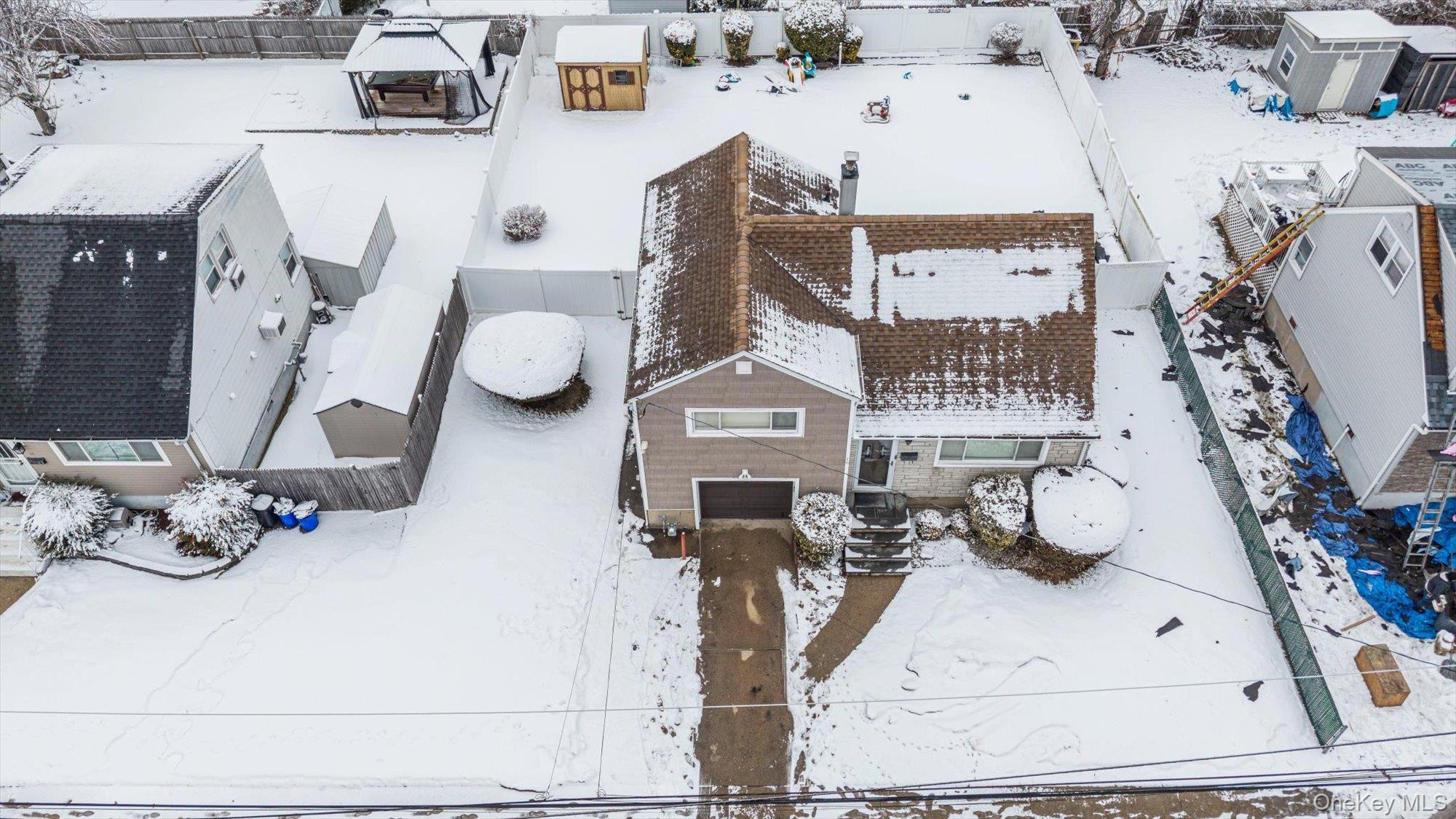 Single Family Layton  Nassau County, NY 11520, MLS-955951-16