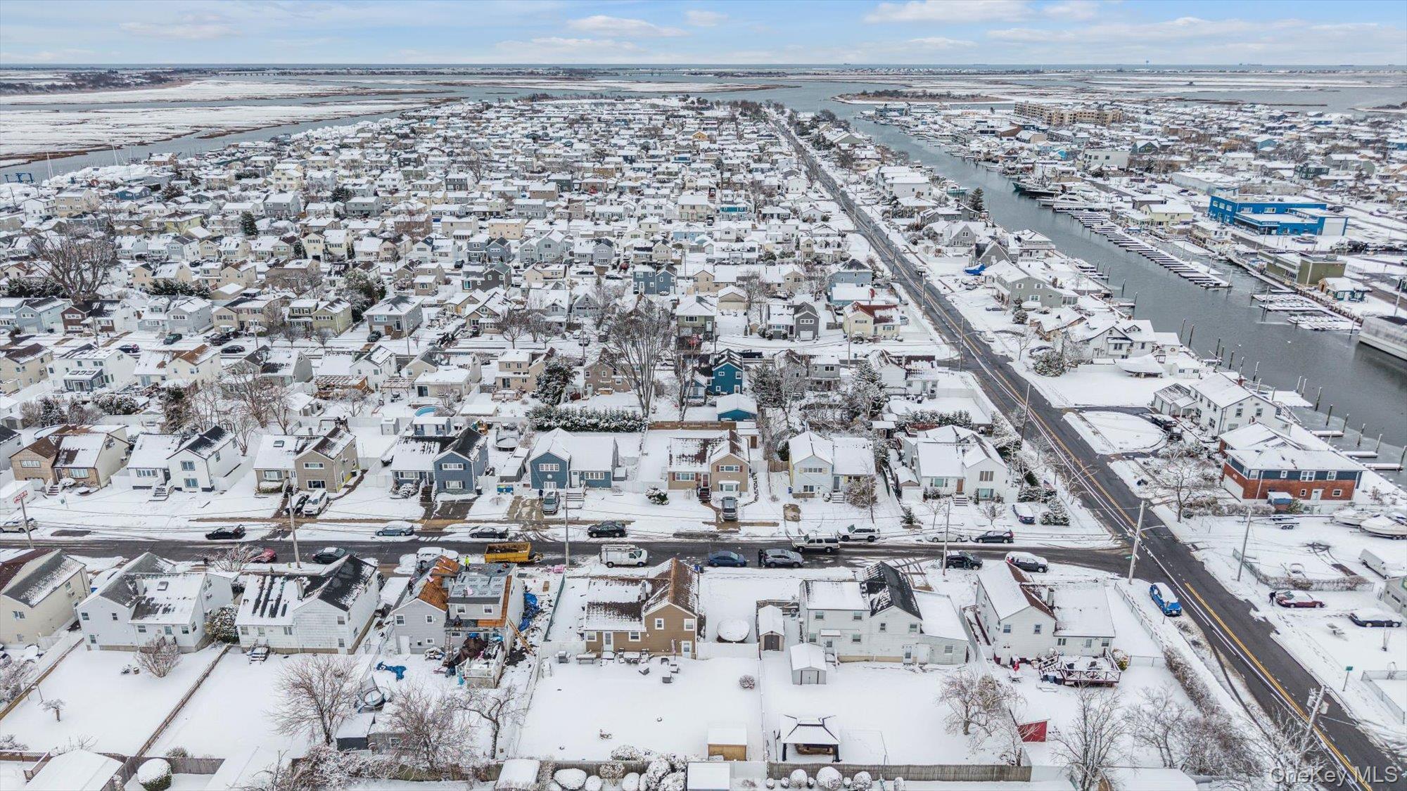 Single Family Layton  Nassau County, NY 11520, MLS-955951-21