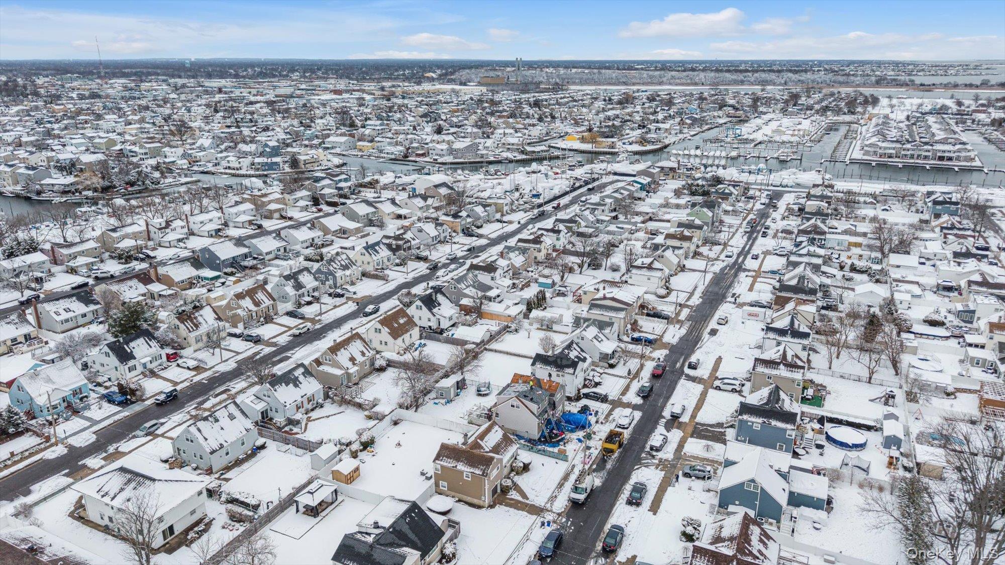 Single Family Layton  Nassau County, NY 11520, MLS-955951-24