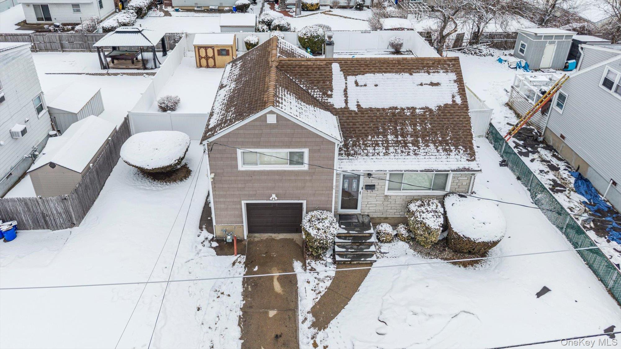 Single Family Layton  Nassau County, NY 11520, MLS-955951-29