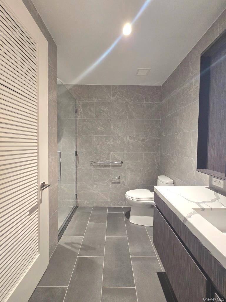 Condo 37th  Queens, NY 11354, MLS-955969-8