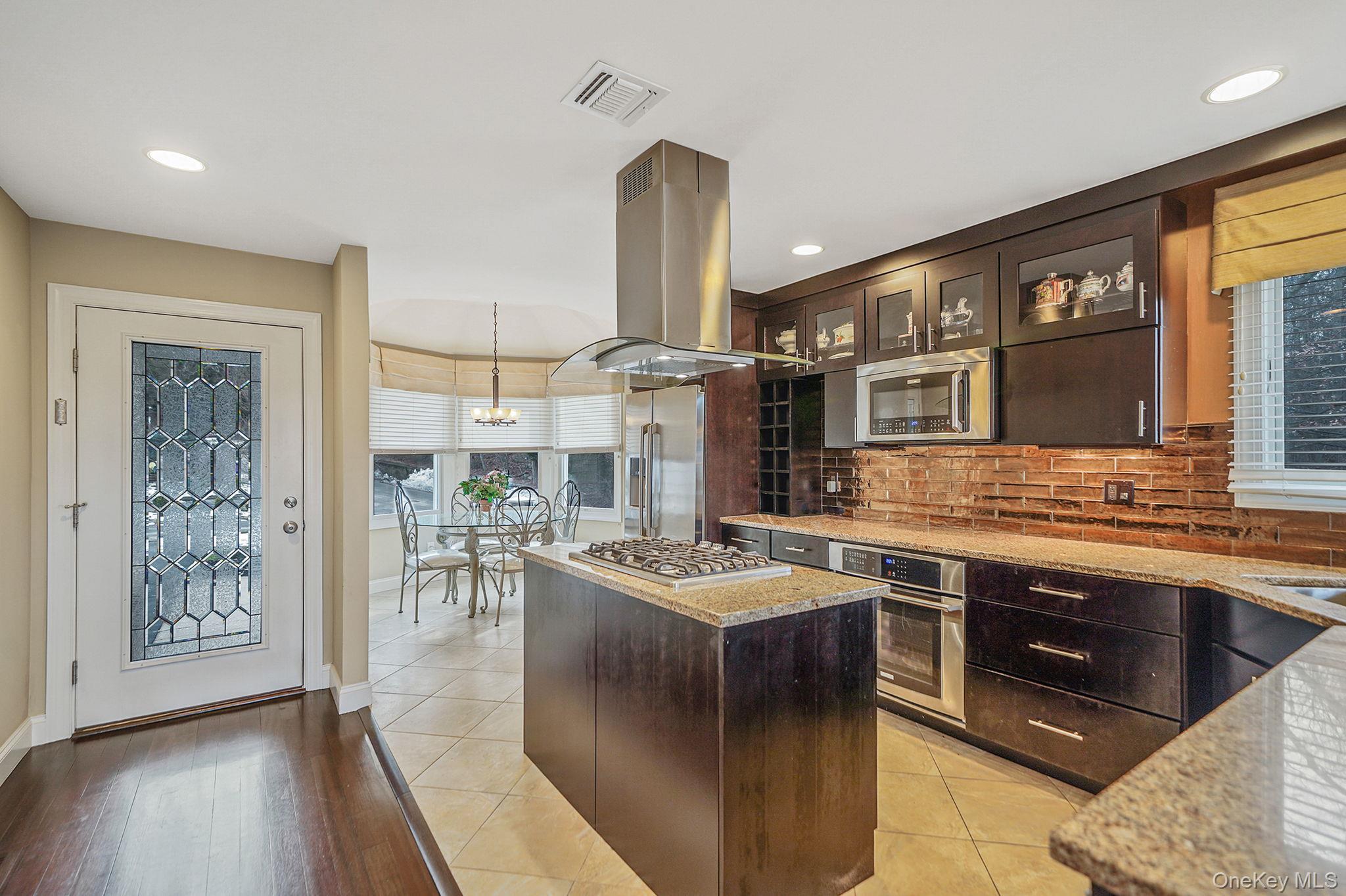 Condo Theresa  Suffolk County, NY 11777, MLS-956001-13