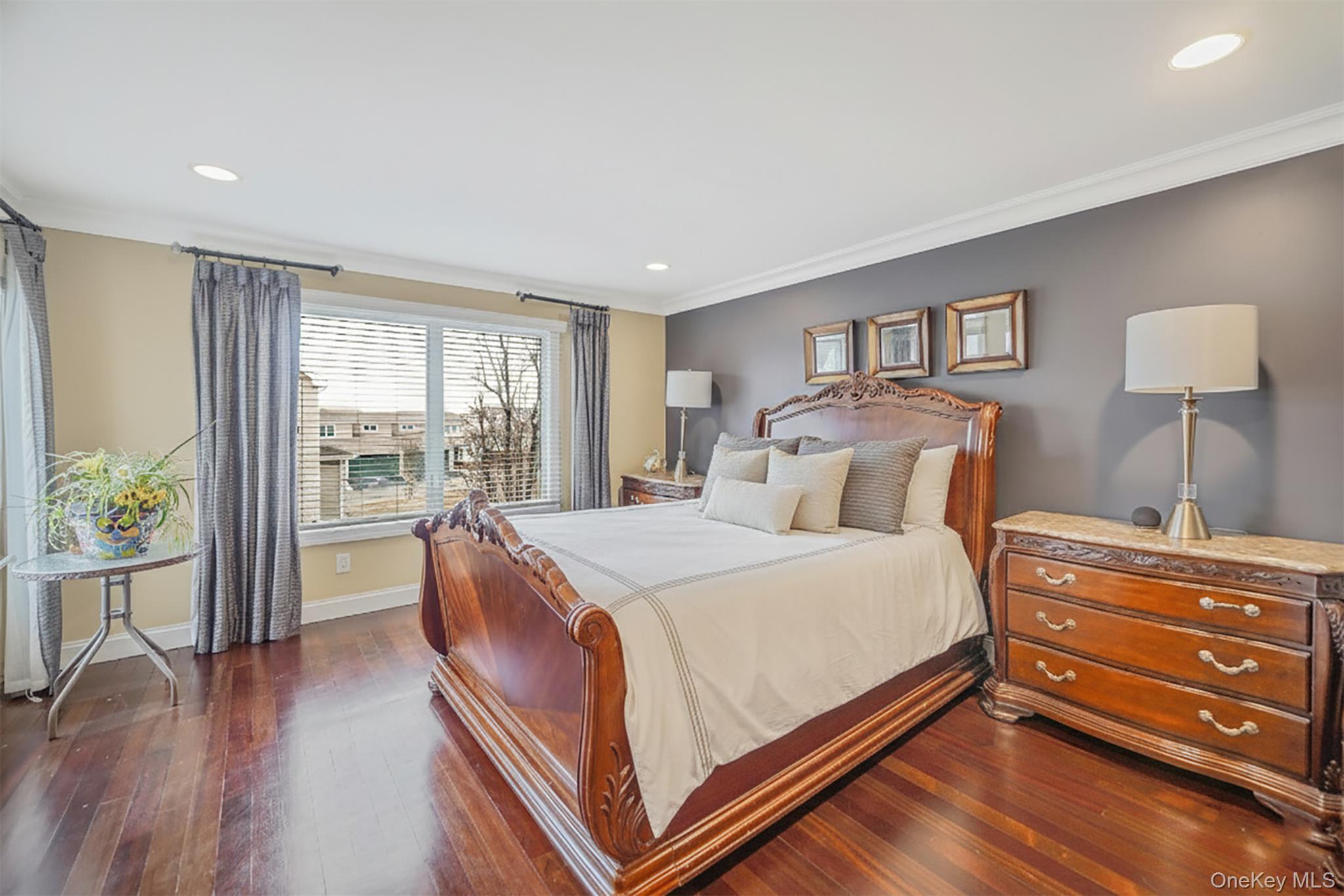 Condo Theresa  Suffolk County, NY 11777, MLS-956001-15