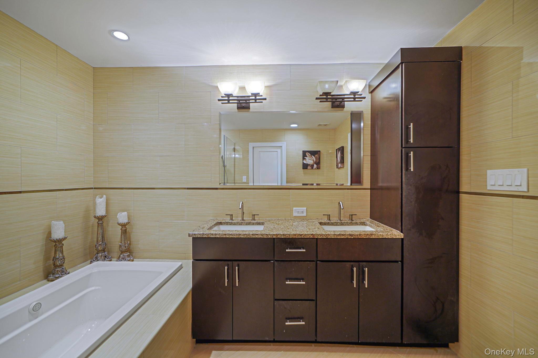 Condo Theresa  Suffolk County, NY 11777, MLS-956001-17