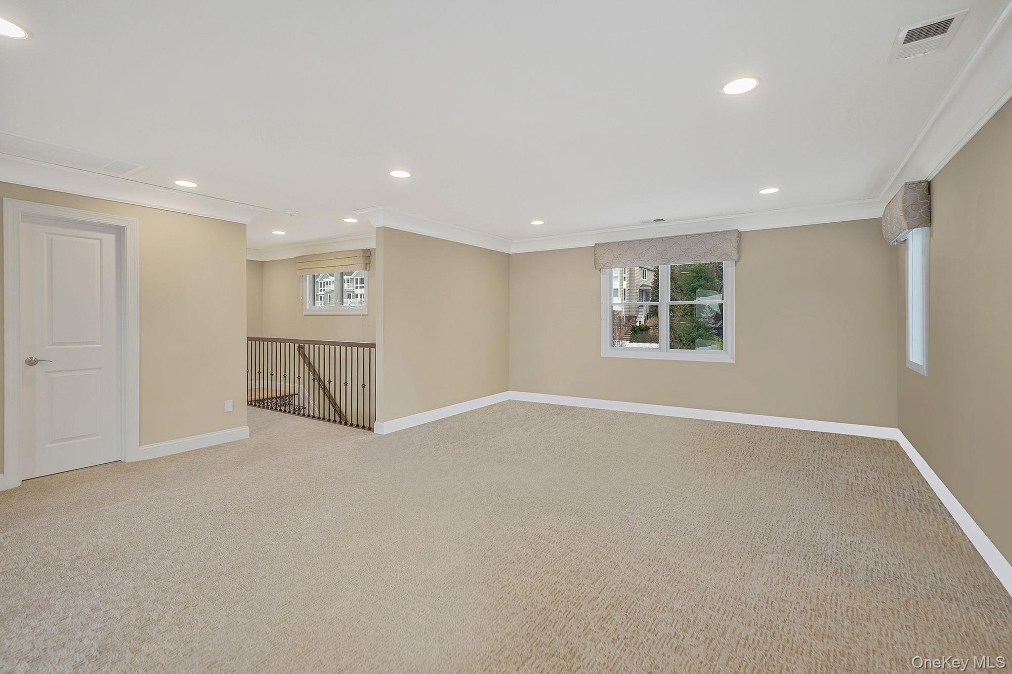 Condo Theresa  Suffolk County, NY 11777, MLS-956001-20