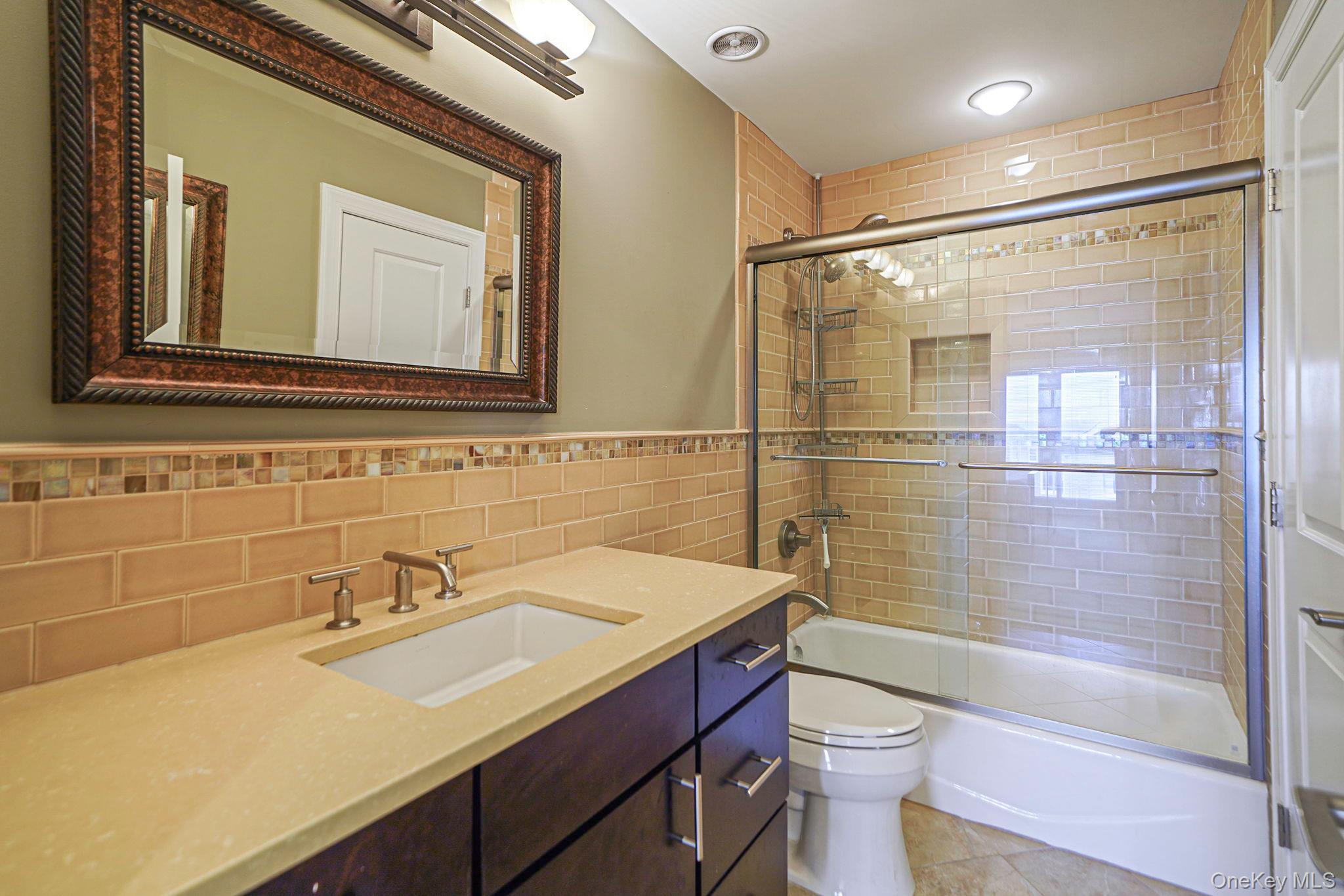 Condo Theresa  Suffolk County, NY 11777, MLS-956001-25