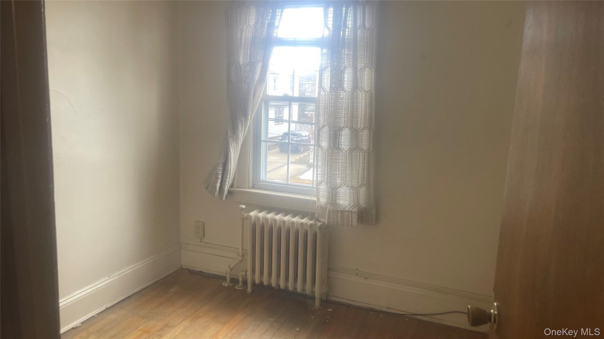 Single Family Eton  Nassau County, NY 11581, MLS-956027-21