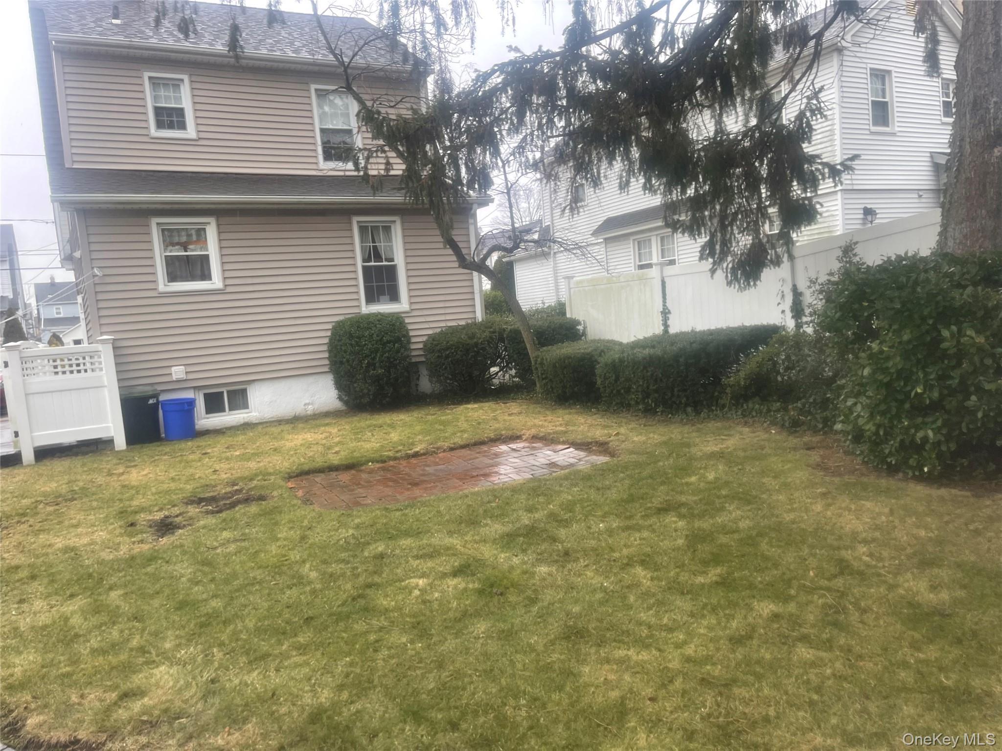 Single Family Eton  Nassau County, NY 11581, MLS-956027-7