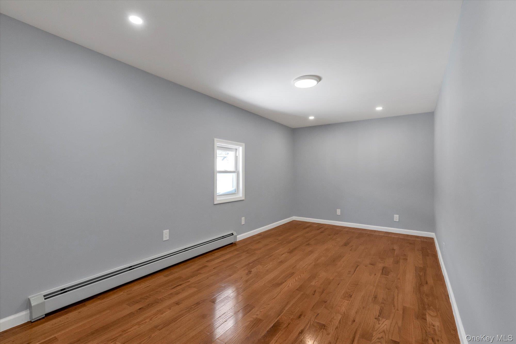 Single Family Nashville  Queens, NY 11413, MLS-956036-10