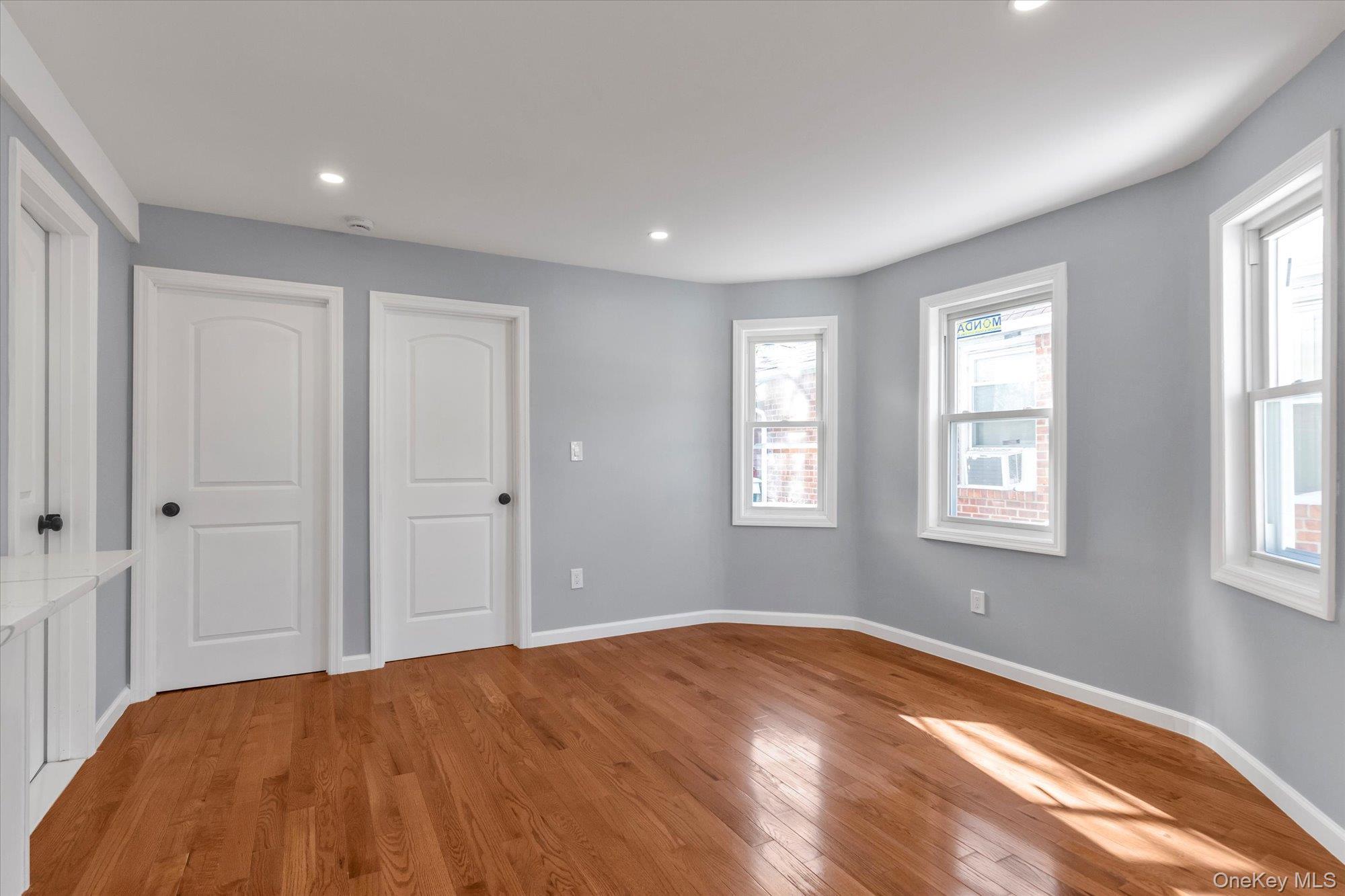 Single Family Nashville  Queens, NY 11413, MLS-956036-3