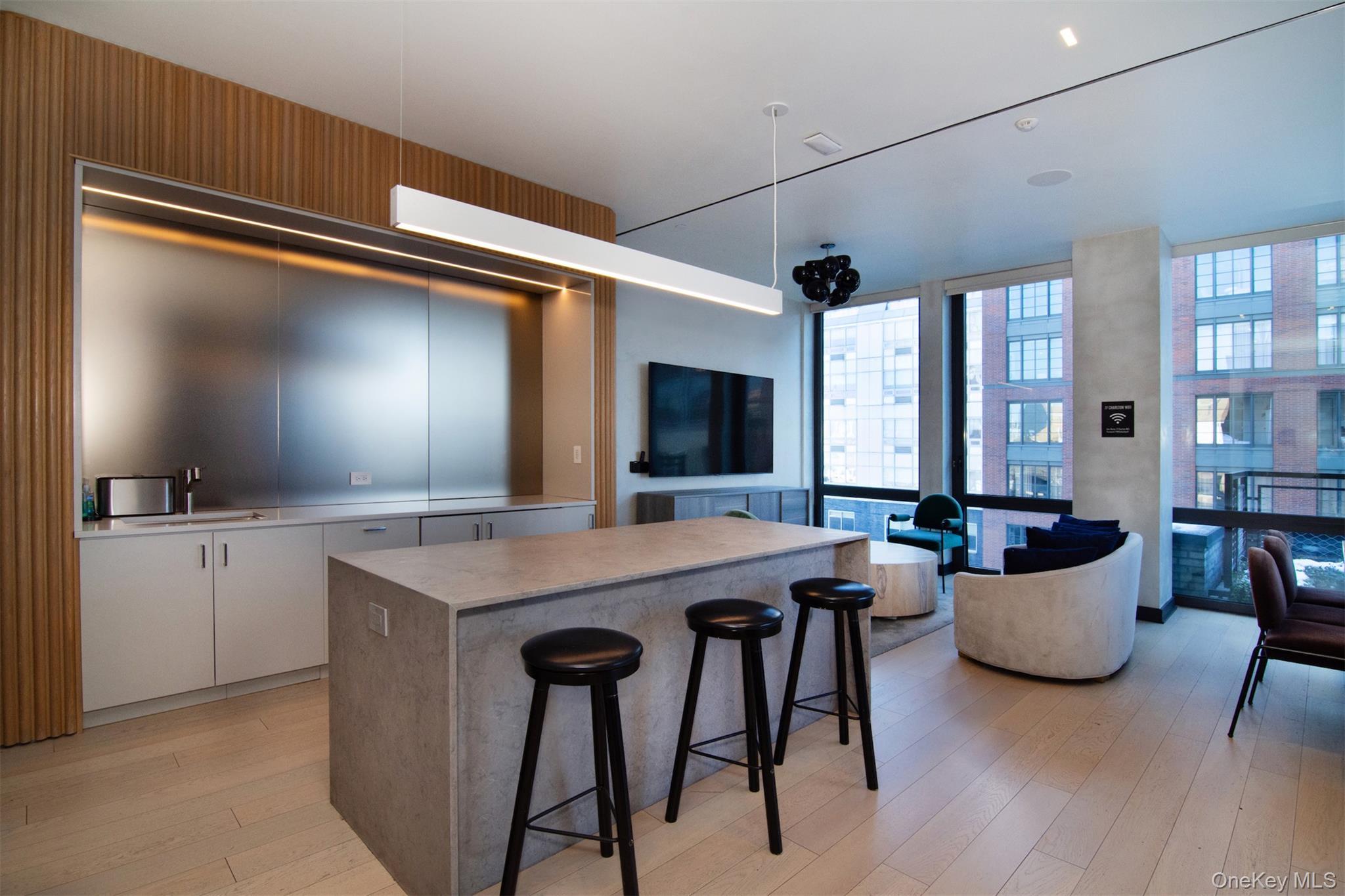 Condo Charlton  Manhattan, NY 10014, MLS-956065-23