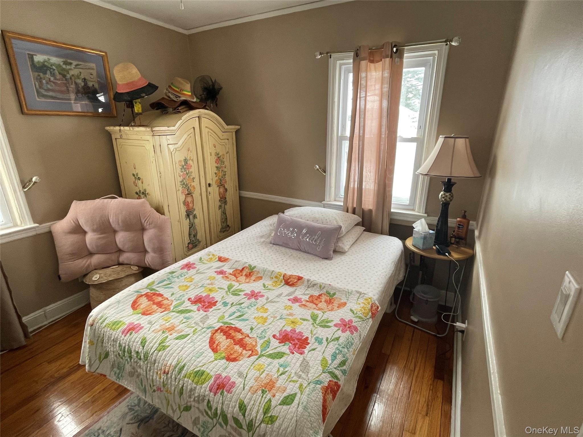 Single Family Maryland  Nassau County, NY 11520, MLS-956096-10