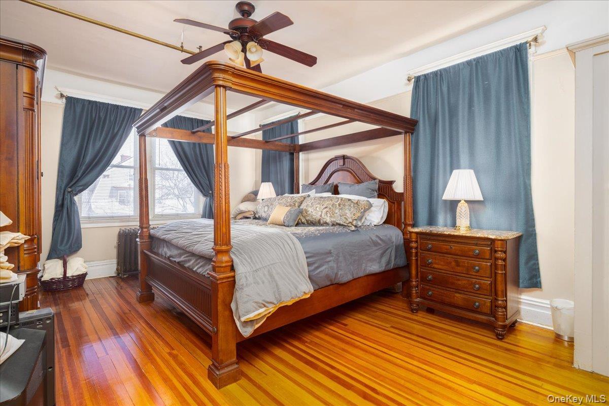 Single Family Beach 120th  Queens, NY 11694, MLS-956106-19