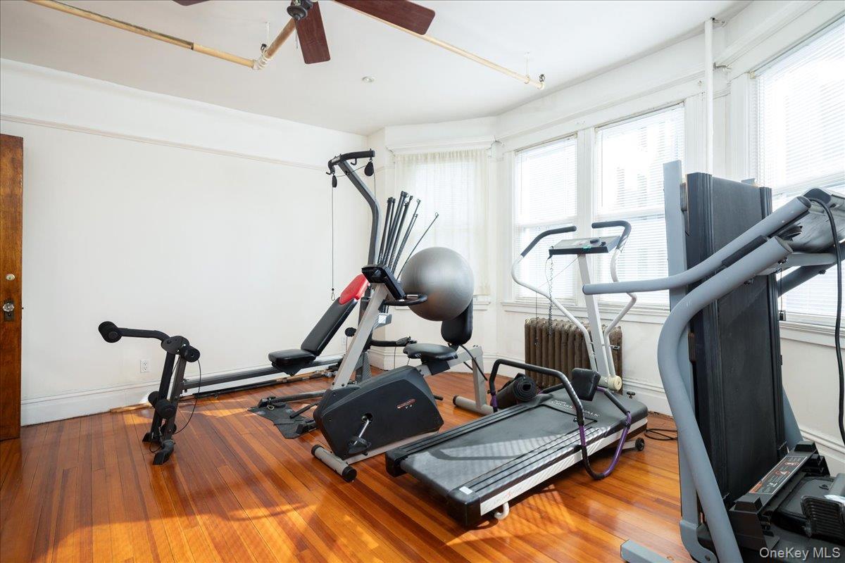 Single Family Beach 120th  Queens, NY 11694, MLS-956106-21