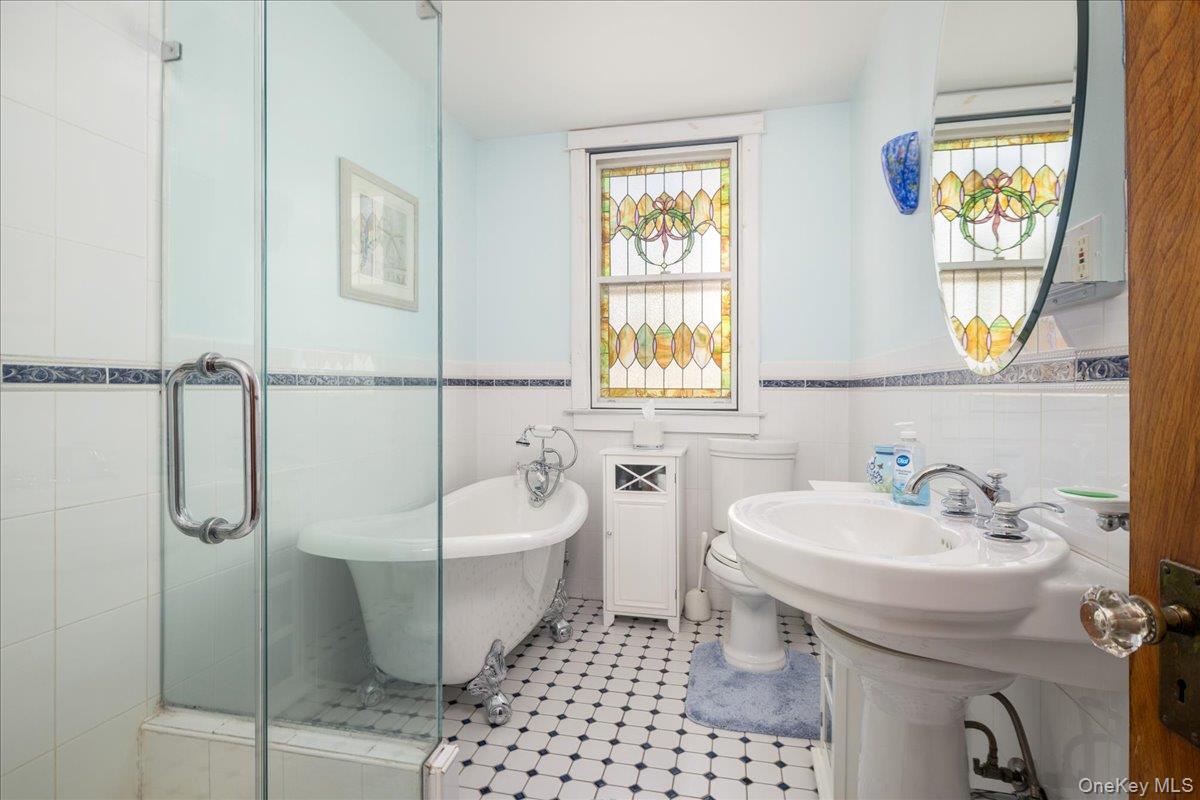 Single Family Beach 120th  Queens, NY 11694, MLS-956106-22