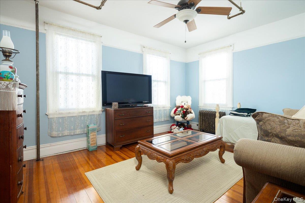 Single Family Beach 120th  Queens, NY 11694, MLS-956106-23