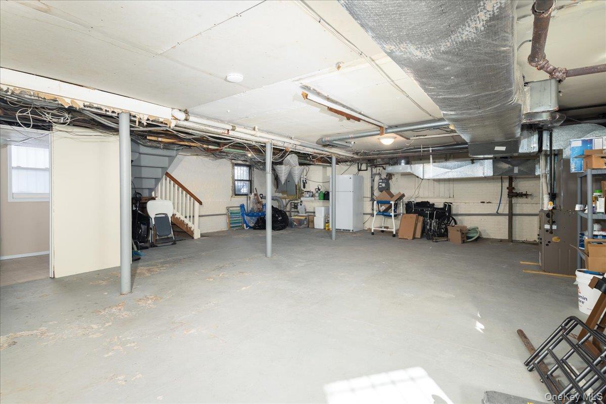 Single Family Beach 120th  Queens, NY 11694, MLS-956106-36