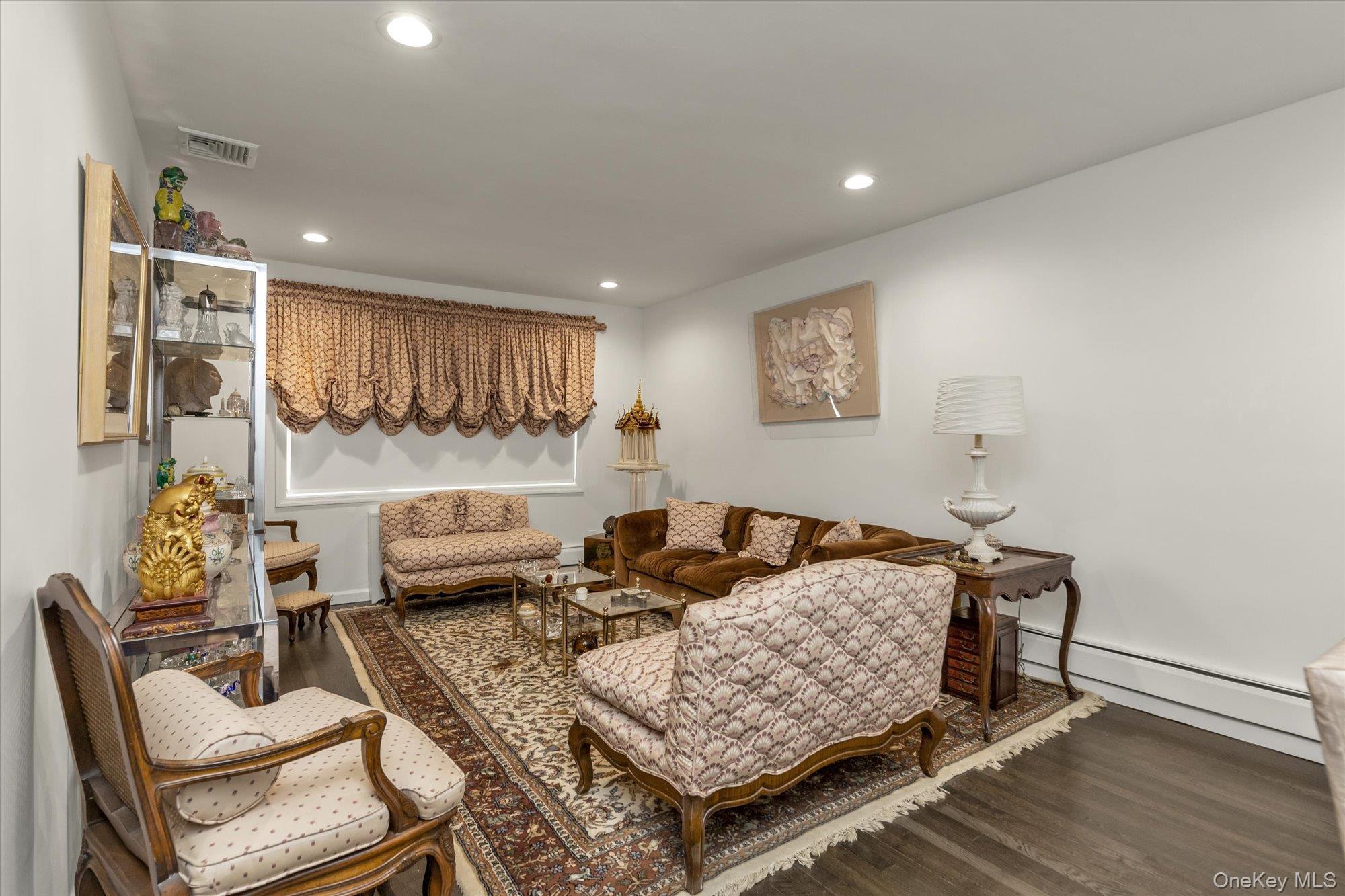 Coop Broadway Nassau County, NY 11557, MLS-956122-4