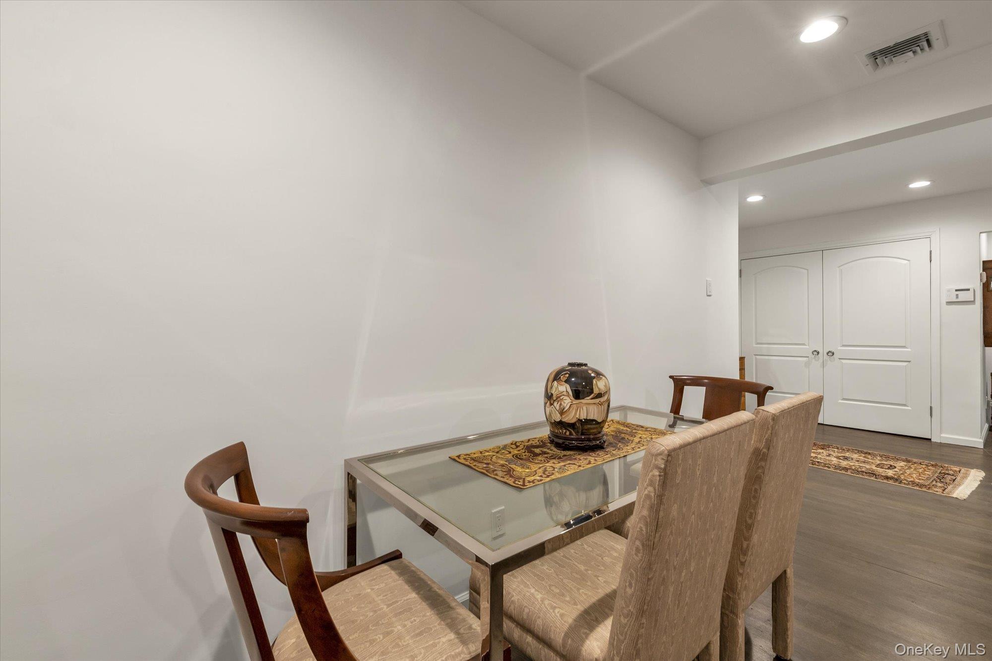 Coop Broadway Nassau County, NY 11557, MLS-956122-7