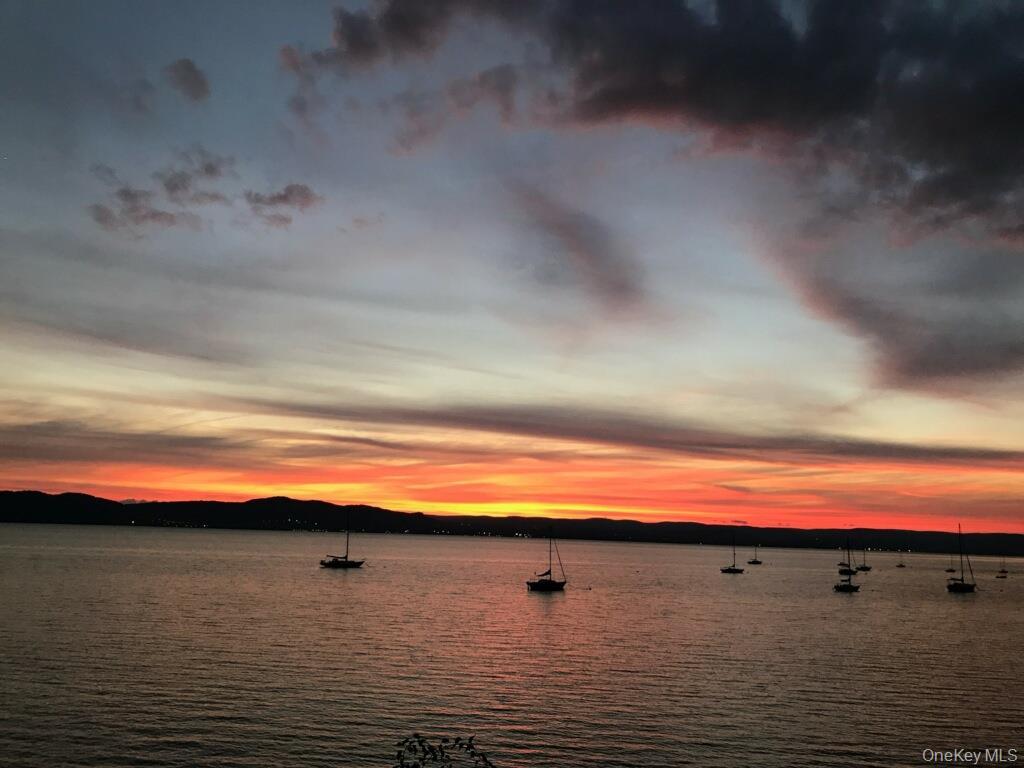 Condo Half Moon Bay Marina Westchester County, NY 10520, MLS-956158-16