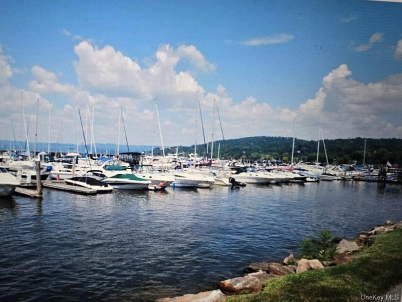 Condo Half Moon Bay Marina Westchester County, NY 10520, MLS-956158-17
