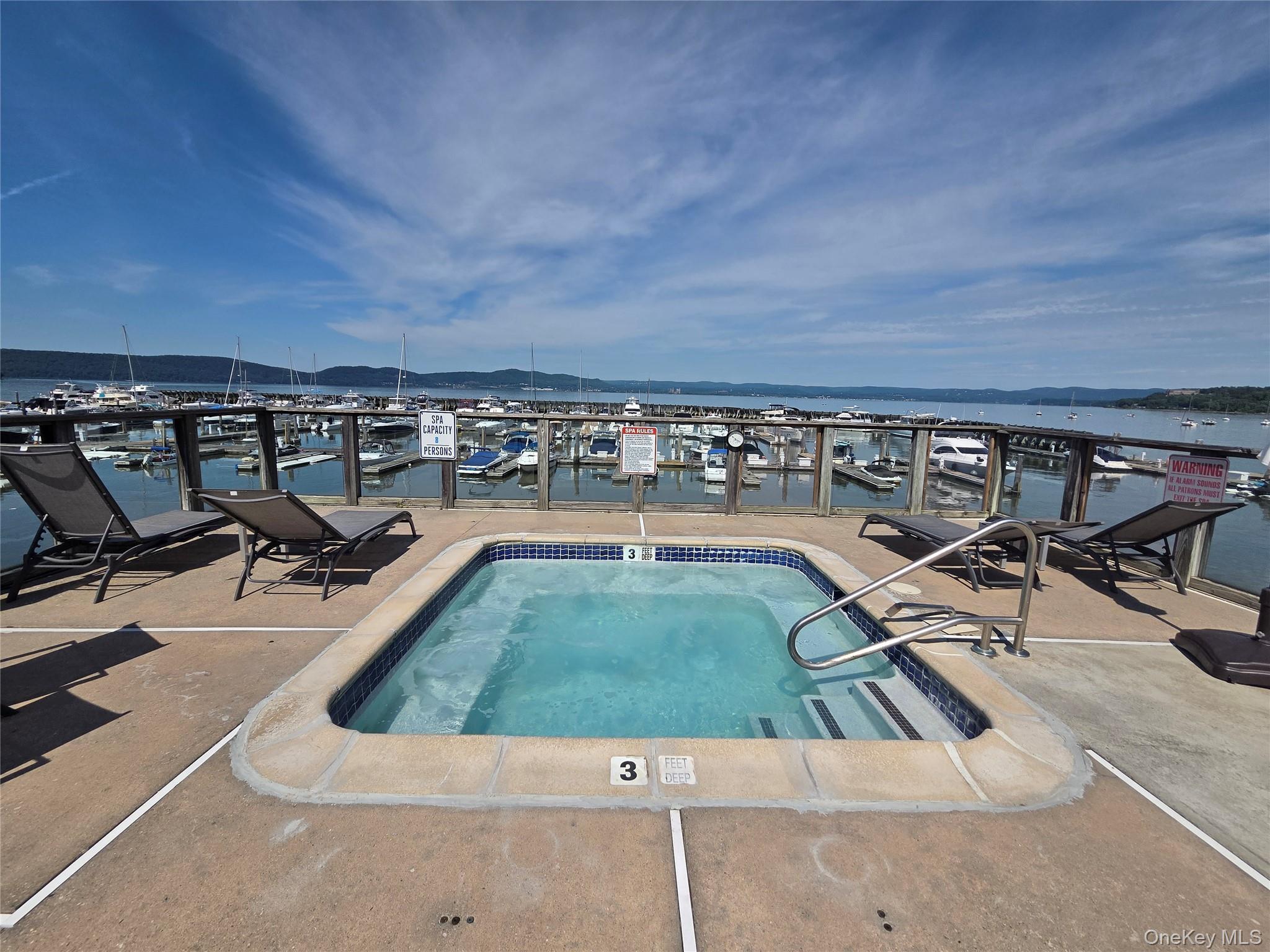Condo Half Moon Bay Marina Westchester County, NY 10520, MLS-956158-21