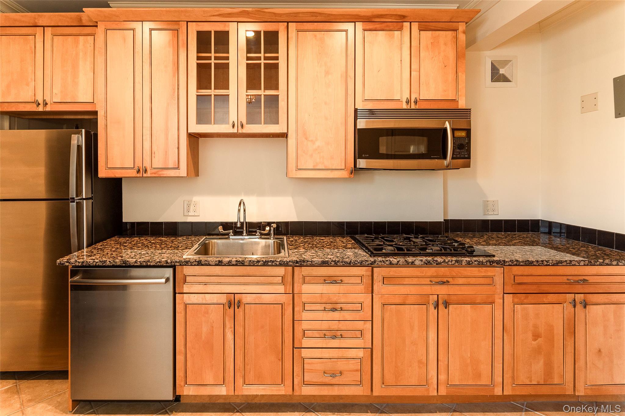 Coop Tanglewylde  Westchester County, NY 10708, MLS-956171-20