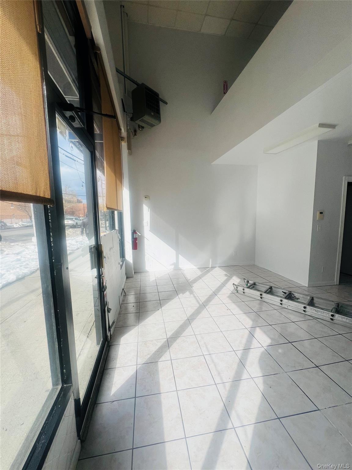 Commercial Lease Castle Hill  Bronx, NY 10462, MLS-956185-4