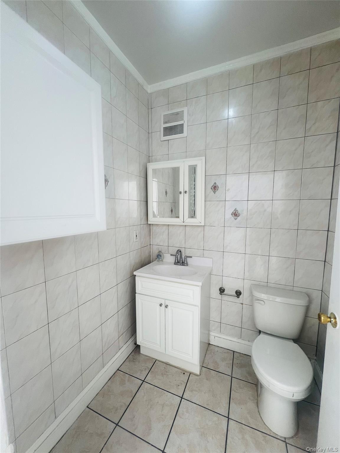 Commercial Lease Castle Hill  Bronx, NY 10462, MLS-956185-5