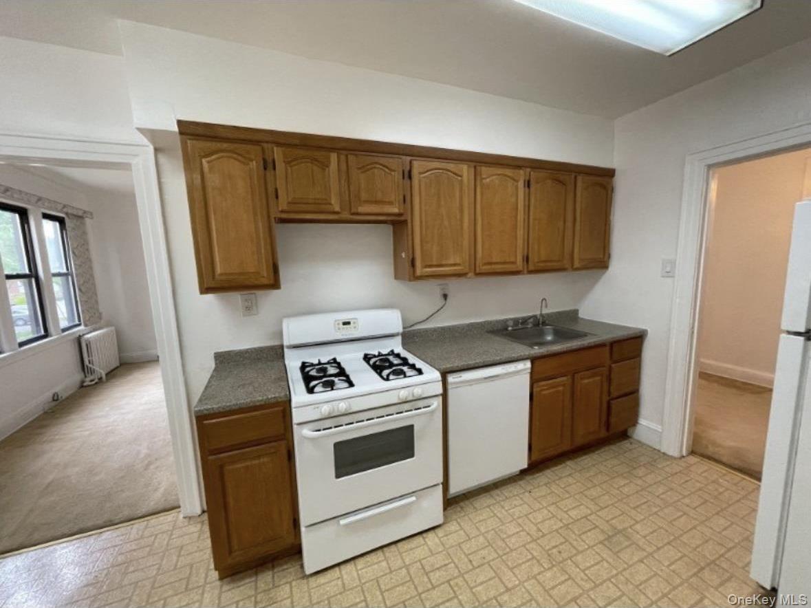 Single Family 42nd Queens, NY 11361, MLS-956246-5