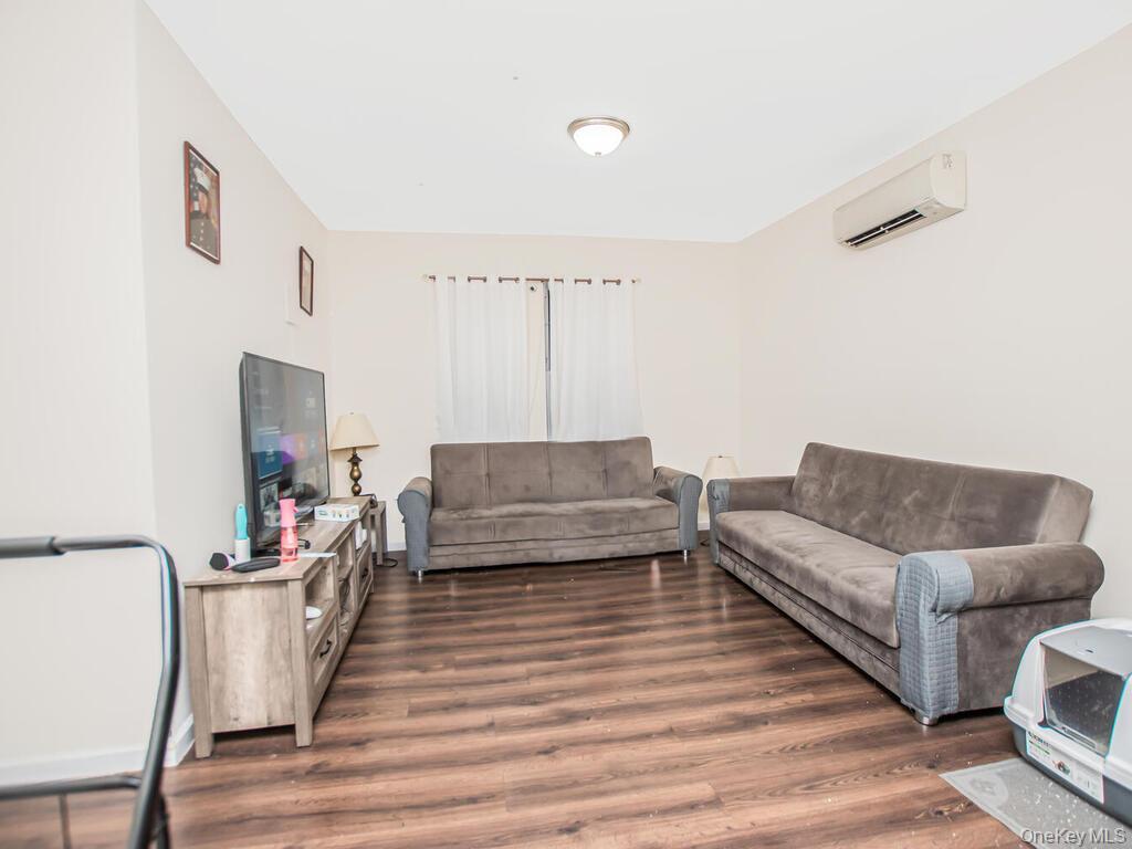 Single Family White Plains Bronx, NY 10462, MLS-956257-14