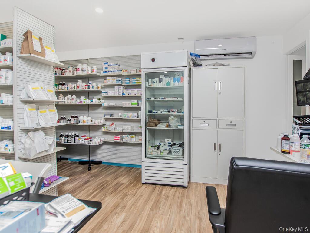 Single Family White Plains Bronx, NY 10462, MLS-956257-21