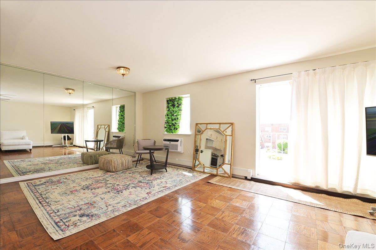 Coop Shore  Nassau County, NY 11023, MLS-956303-12