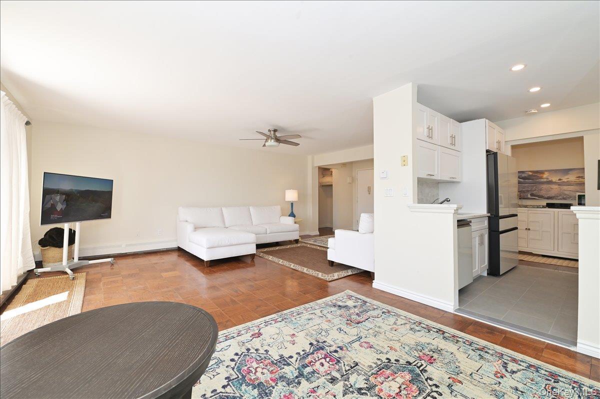 Coop Shore  Nassau County, NY 11023, MLS-956303-13